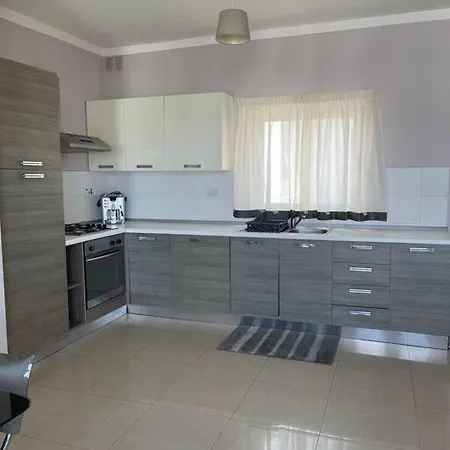 Central Penthouse - Large Terrace St. Paul's Bay Exterior photo