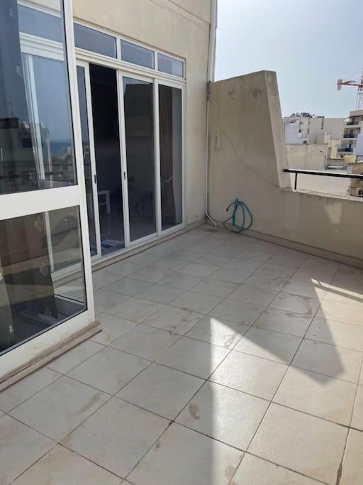 Apartment Penthouse - Large Terrace St. Paul's Bay
