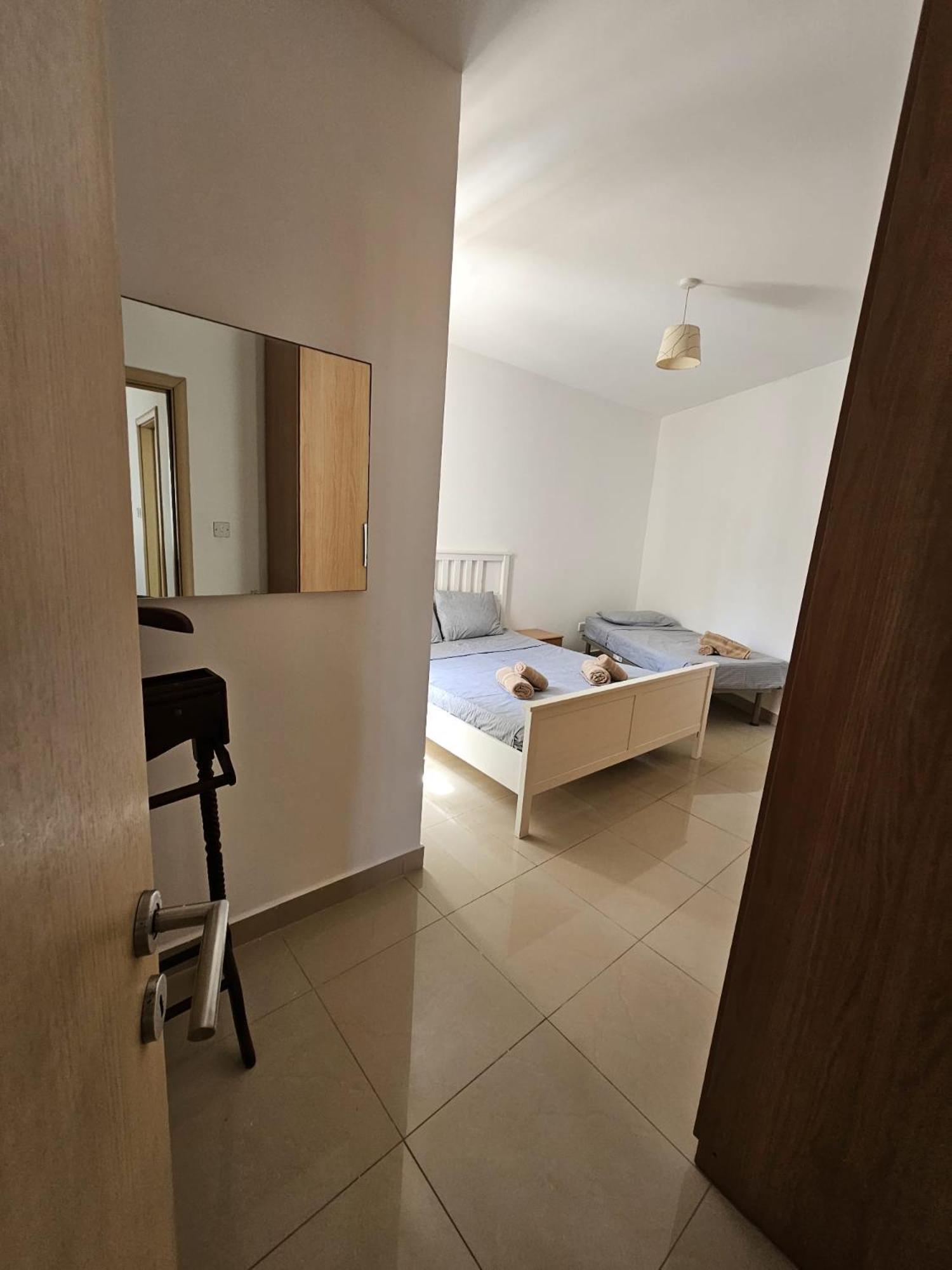 Penthouse - Large Terrace Apartment St. Paul's Bay