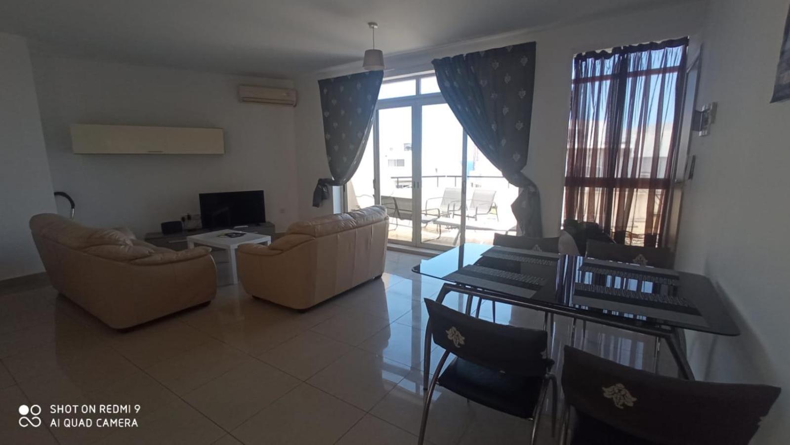 Penthouse - Large Terrace Apartment