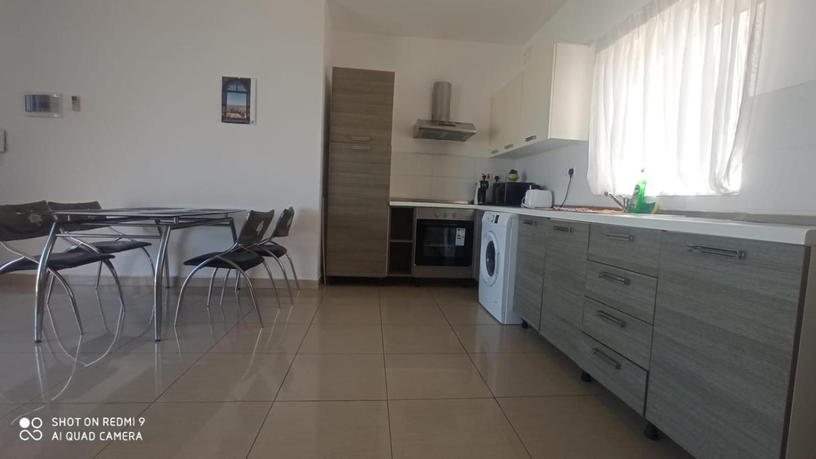 Penthouse - Large Terrace * St. Paul's Bay
